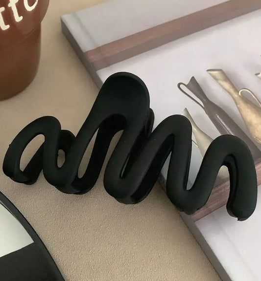 Squiggle Claw Clip